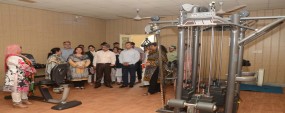 VC inaugurates first-ever female power-lifting centre, ladies swimming pool at PU